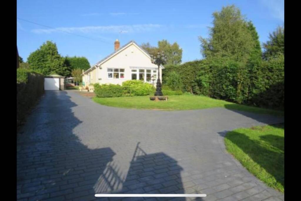 Detached Bungalow II Big Garden II Pet Friendly Hednesford Exterior foto