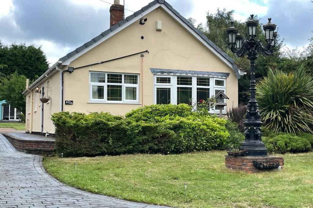 Detached Bungalow II Big Garden II Pet Friendly Hednesford Exterior foto